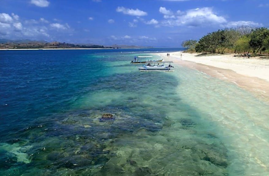 Gili Rengit near Lombok with natural beach, clear water, and a completely quiet island atmosphere